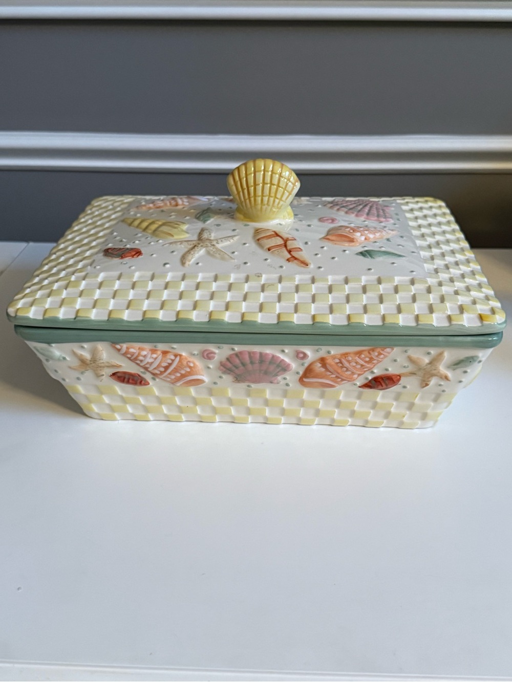 Temp-Tations Summer Shells 2qt Ovenware Casserole with Lid Summer Coastal Table